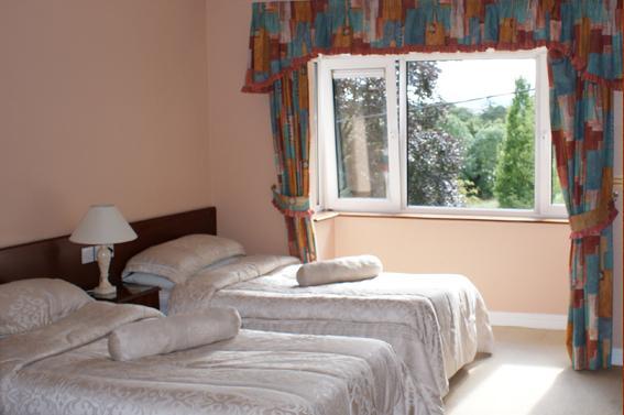 Annabella Lodge B&B Малоу Екстериор снимка