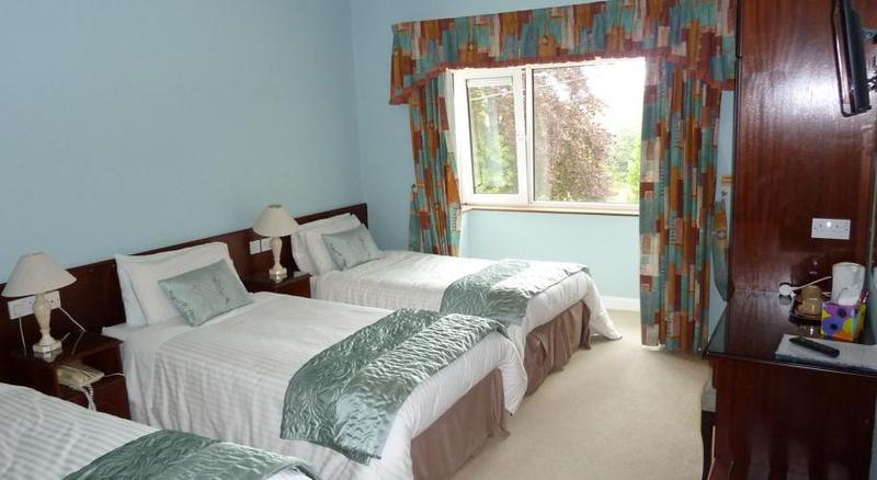Annabella Lodge B&B Малоу Екстериор снимка